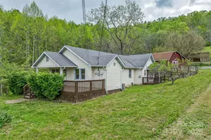 318 Sandy Way, Burnsville, NC 28714 - Photo 3