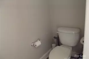 1502 Mulberry Ridge Dr, Newton, NC 28658 - Photo 9