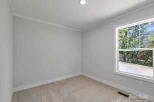 1603 Bull Creek Rd, Marshall, NC 28573 - Photo 15