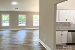 4049 Fincher Rd, Matthews, NC 28104 - Photo 3