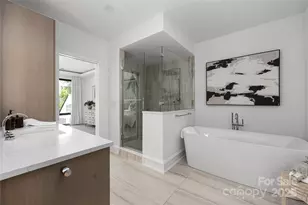 614 Queens Rd, Charlotte, NC 28207 - Photo 29