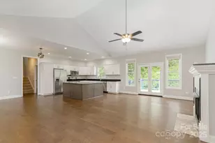 76 Tryon View Dr, Flat Rock, NC 28731 - Photo 9