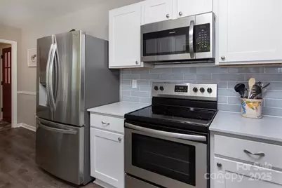 1427 Worcaster Place, Charlotte, NC 28211 - Photo 9