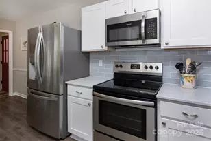 1427 Worcaster Pl, Charlotte, NC 28211 - Photo 9