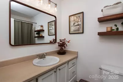 1427 Worcaster Place, Charlotte, NC 28211 - Photo 17