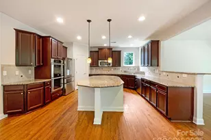 3904 Hounslow Ln, Harrisburg, NC 28075 - Photo 5