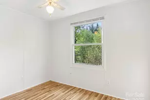 30 Griffin Ln, Candler, NC 28715 - Photo 13