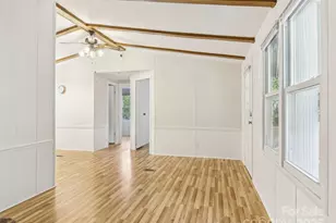 30 Griffin Ln, Candler, NC 28715 - Photo 11