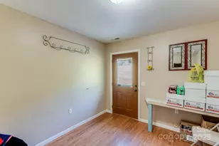 54 McIntosh Ln, Candler, NC 28715 - Photo 17