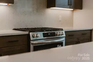 817 Garringer Pl, Charlotte, NC 28208 - Photo 13