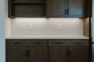 817 Garringer Pl, Charlotte, NC 28208 - Photo 9