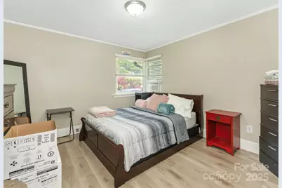 1301 S Kings Drive, Charlotte, NC 28207 - Photo 11