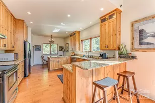 324 Mount Mitchell Dr, Burnsville, NC 28714 - Photo 19