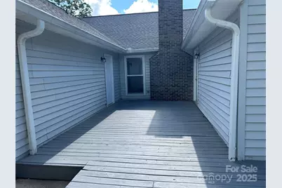 229 Garden Lakes Drive, Blacksburg, SC 29702 - Photo 17