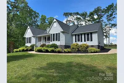 229 Garden Lakes Drive, Blacksburg, SC 29702 - Photo 1