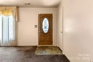 728 Dedmon Dr, Charlotte, NC 28216 - Photo 13