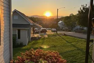 70 3rd St, Marion, NC 28752 - Photo 3