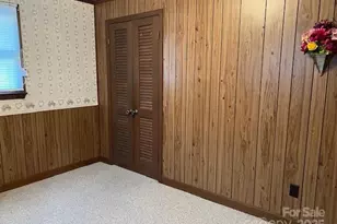 70 3rd St, Marion, NC 28752 - Photo 11