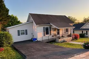 70 3rd St, Marion, NC 28752 - Photo 21