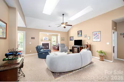 102 W Farm Creek Drive, Asheville, NC 28806 - Photo 5