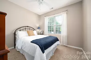 102 W Farm Creek Dr, Asheville, NC 28806 - Photo 23