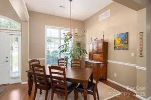 102 W Farm Creek Dr, Asheville, NC 28806 - Photo 7