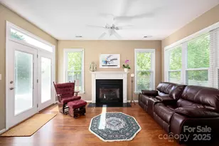 102 W Farm Creek Dr, Asheville, NC 28806 - Photo 11