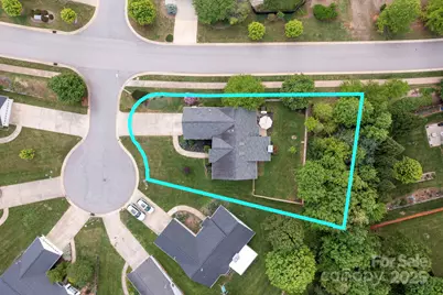 102 W Farm Creek Drive, Asheville, NC 28806 - Photo 33