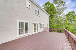 208 Bragg Ct, Hendersonville, NC 28792 - Photo 5