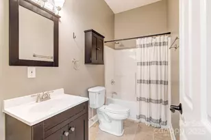 208 Bragg Ct, Hendersonville, NC 28792 - Photo 27