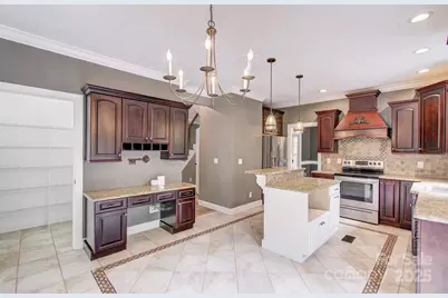 208 Bragg Court, Hendersonville, NC 28792 - Photo 17