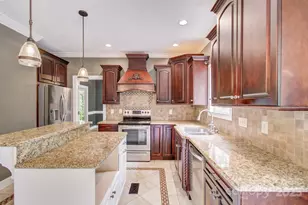 208 Bragg Ct, Hendersonville, NC 28792 - Photo 13