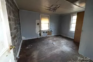 302 Melrose Dr SW, Concord, NC 28025 - Photo 7