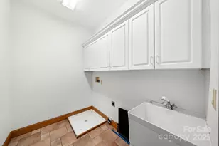 117 Distant View Dr, Asheville, NC 28803 - Photo 19