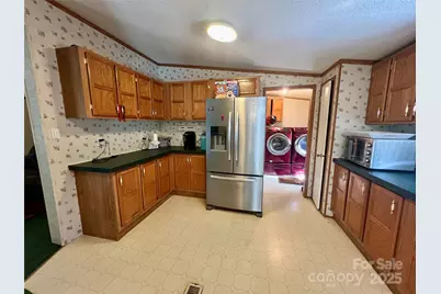 343 Daytona Lane, Saluda, NC 28773 - Photo 3