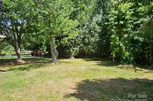 1109 Reid Harkey Rd, Matthews, NC 28105 - Photo 5