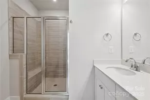 2013 Clarksdale Dr, Charlotte, NC 28206 - Photo 7