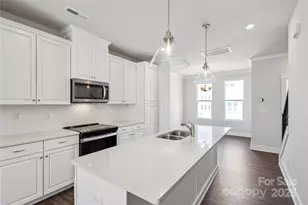 2013 Clarksdale Dr, Charlotte, NC 28206 - Photo 1