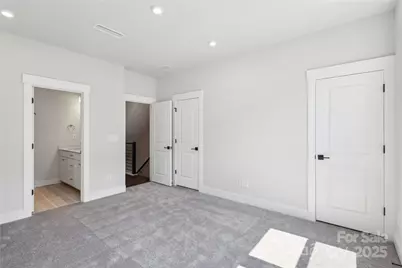 2013 Clarksdale Drive #38, Charlotte, NC 28206 - Photo 5