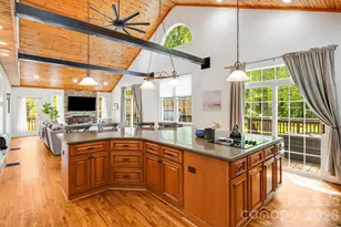 101 McFalls Rd, Asheville, NC 28805 - Photo 3