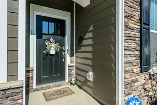 70 Cameo Dr, Flat Rock, NC 28731 - Photo 3