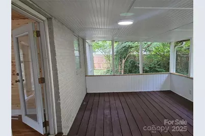 1733 Merry Oaks Road, Charlotte, NC 28205 - Photo 9