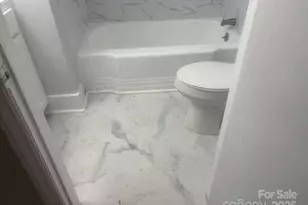 1733 Merry Oaks Rd, Charlotte, NC 28205 - Photo 5