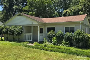 1733 Merry Oaks Rd, Charlotte, NC 28205 - Photo 1