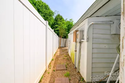 7129 Stonington Lane, Charlotte, NC 28227 - Photo 5