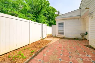 7129 Stonington Ln, Charlotte, NC 28227 - Photo 7