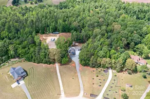 720 Cricket Ln, Mount Ulla, NC 28125 - Photo 3