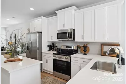 6134 Wilora Lake Drive #The Wilora, Charlotte, NC 28212 - Photo 3