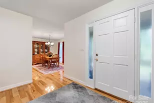 17501 Youngblood Rd, Charlotte, NC 28278 - Photo 3