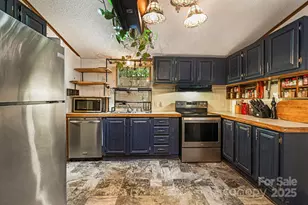 15 Robin Ln, Asheville, NC 28806 - Photo 13